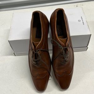 Brown dress shoes. Italian style size 10.5